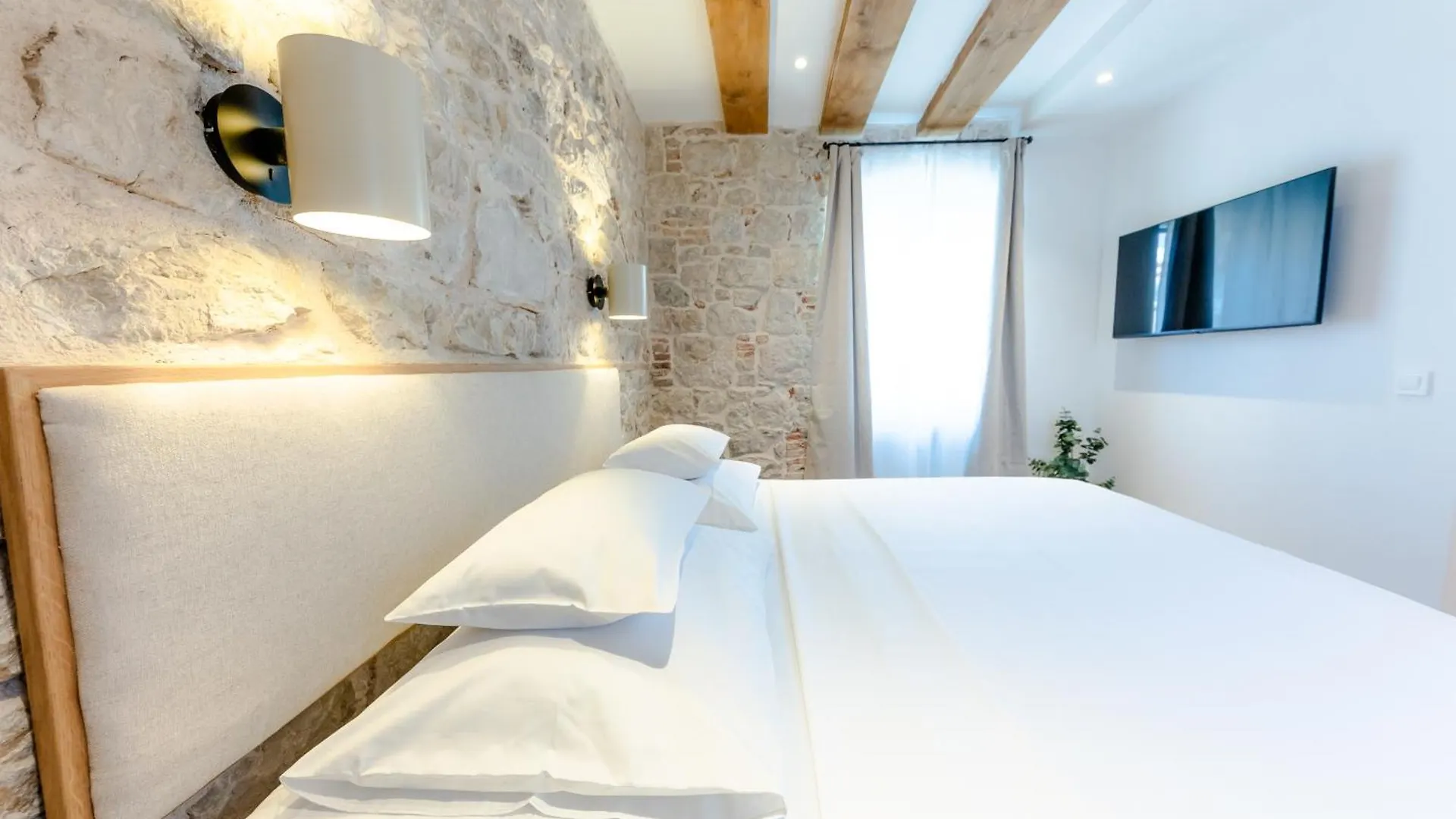 Hotel Porto Nativo Split 4*,